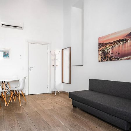 Appartamento Darling'S House Napoli Esterno foto